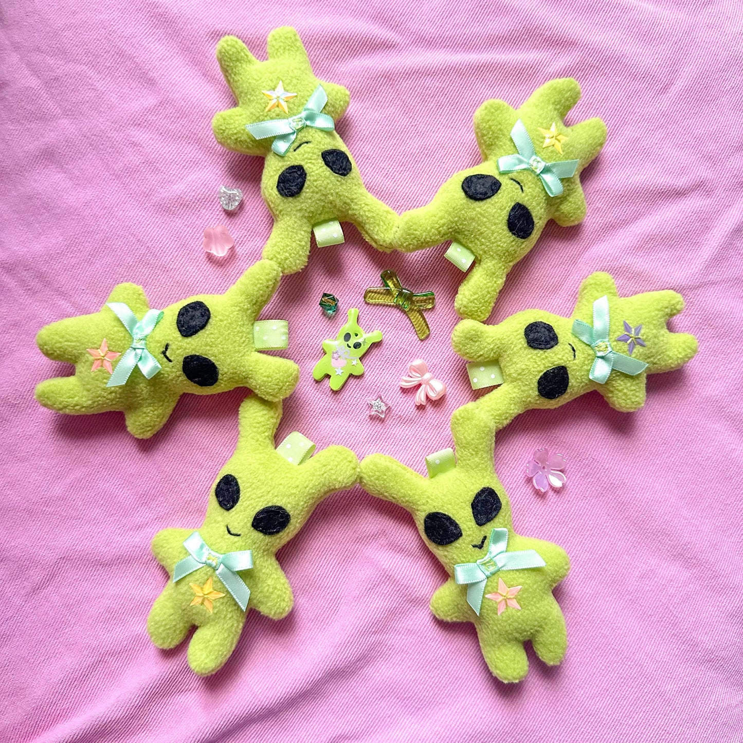 Mini Alien Plushie Keychain
