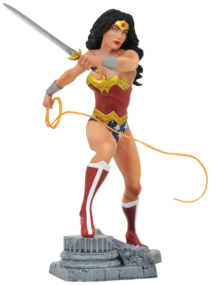 DC Gallery 9 Inch Statue Figure Comic Series - Wonder Woman Lasso (Previously Opened Sub-Standard Packaging)