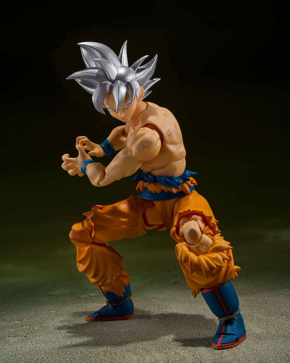 Dragonball Super 6 Inch Action Figure S.H. Figuarts Exclusive - Ultra Instinct Son Goku Toyotarou Edition (Sub-Standard Packaging)